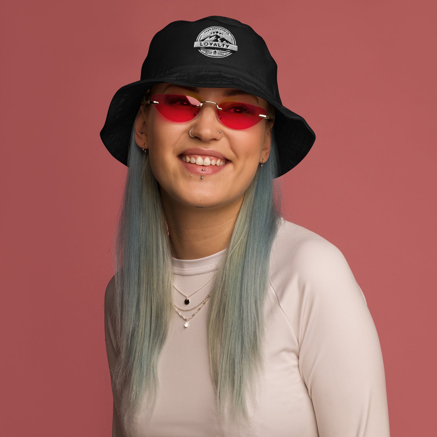 Loyalty bucket hat
